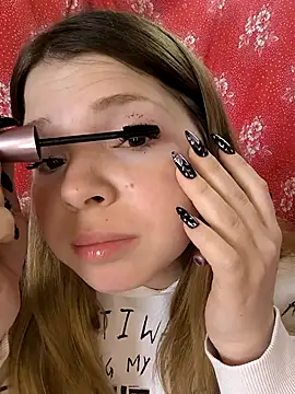 Zuli Kiska online show from 03/12/26, 08:31