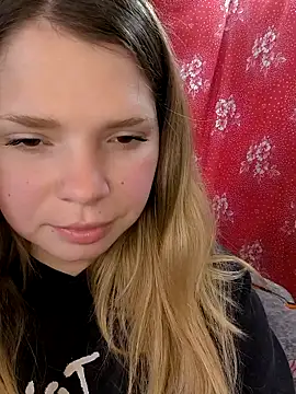 Zuli Kiska online show from 04/12/26, 10:53