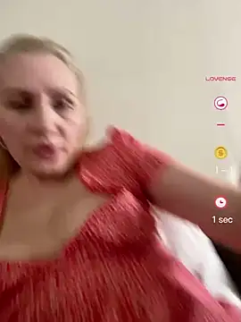 YourBlondee online show from 04/26/26, 11:08