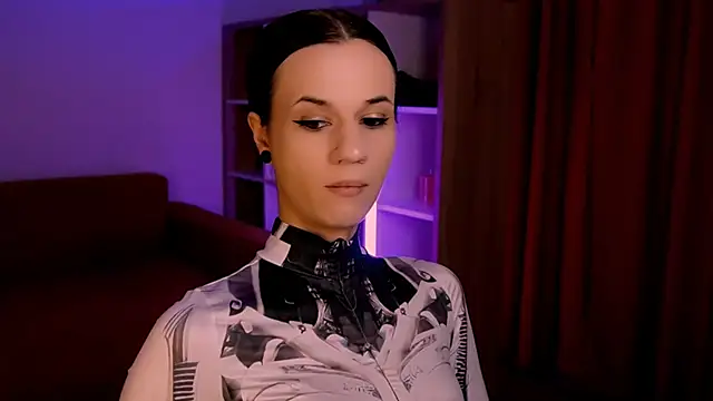 ItsAlisia online show from 11/05/25, 01:33