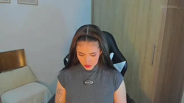 Snapshot of iriswest_ chatting on 12/10/24, 11:19 iriswest  online show from 12/10/24, 11:19
