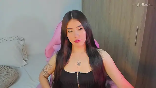 Snapshot of iriswest_ chatting on 03/22/25, 12:28 iriswest  online show from 03/22/25, 12:28