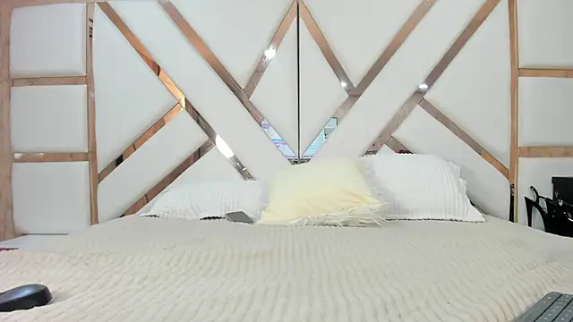 WowAna online show from 03/16/25, 09:05