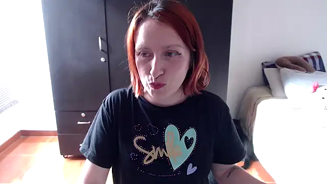 Snapshot of kittykalor09 chatting on 11/14/25, 08:29 kittykalor09 online show from 11/14/25, 08:29