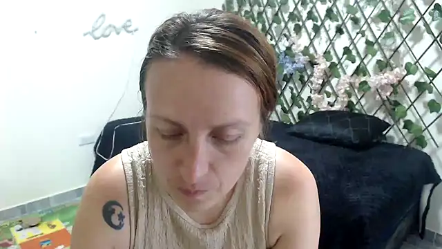 kittykalor09 online show from 05/30/26, 03:58