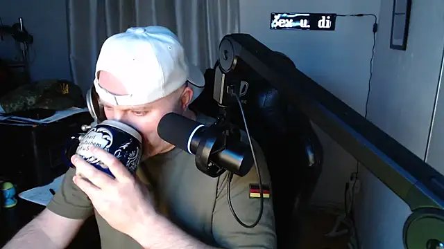 DerPornoPete online show from 12/15/24, 12:40