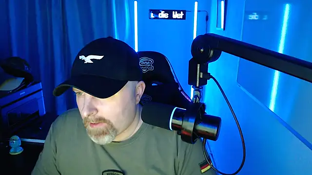 DerPornoPete online show from 09/17/25, 11:39