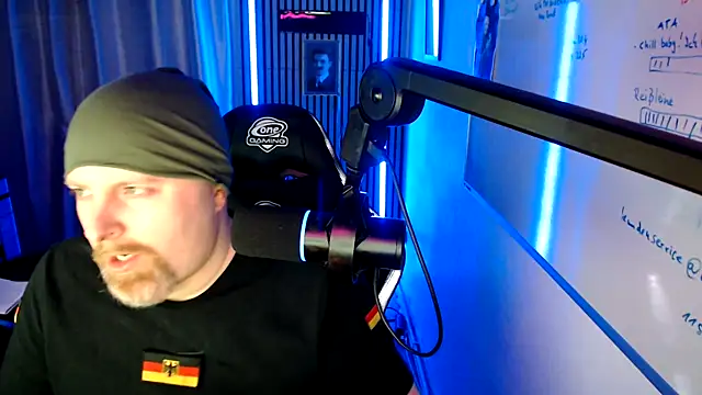 DerPornoPete online show from 04/19/26, 12:22