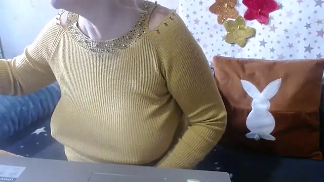 QueenLana online show from 10/29/25, 05:42