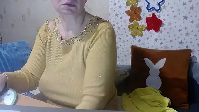 QueenLana online show from 11/07/25, 04:12