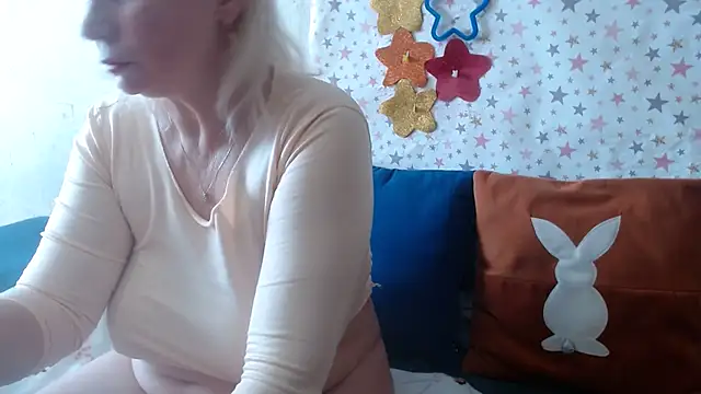 QueenLana online show from 03/27/26, 08:26