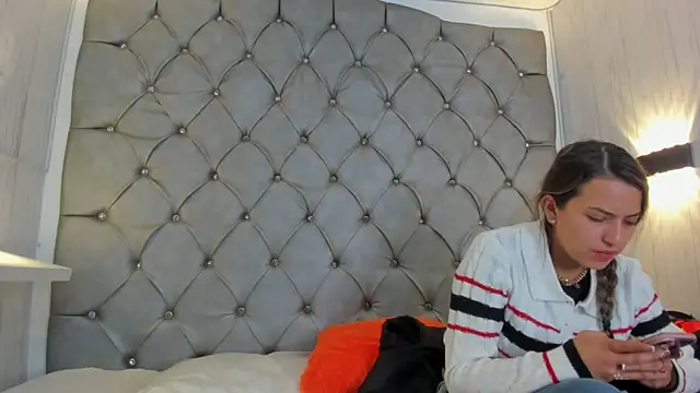 danaythamara1 online show from 03/16/25, 12:45