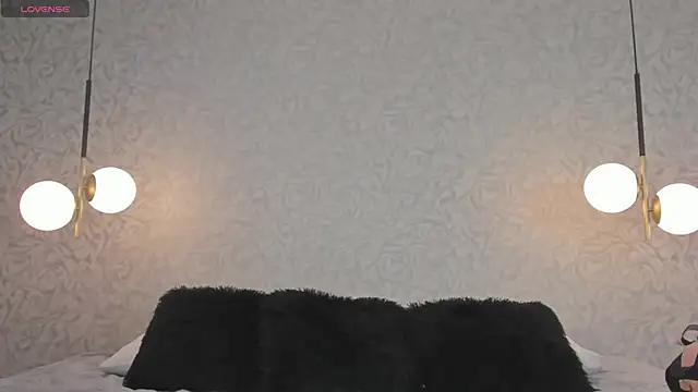 danaythamara1 online show from 12/03/25, 09:57