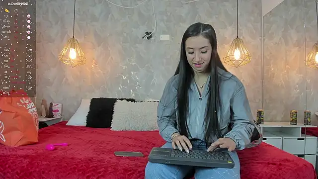 danaythamara1 online show from 02/14/26, 10:50