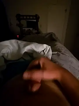 ke5eeo2 online show from 04/17/26, 12:24