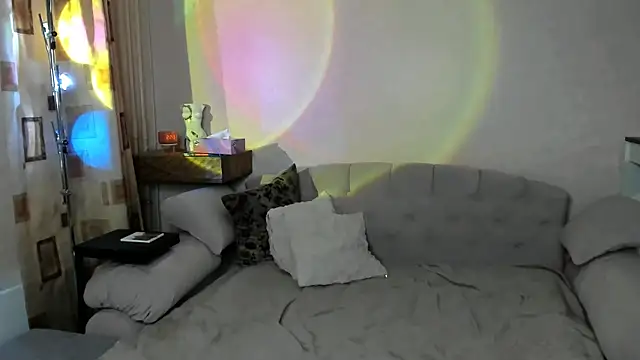 Vivian Davis online show from 03/05/26, 07:32