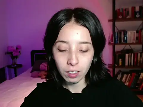 babyluna 8 8 online show from 02/17/26, 04:53