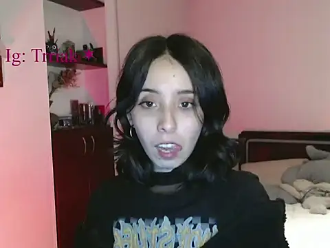 Snapshot of babyluna_8_8 chatting on 04/29/26, 03:43 babyluna 8 8 online show from 04/29/26, 03:43