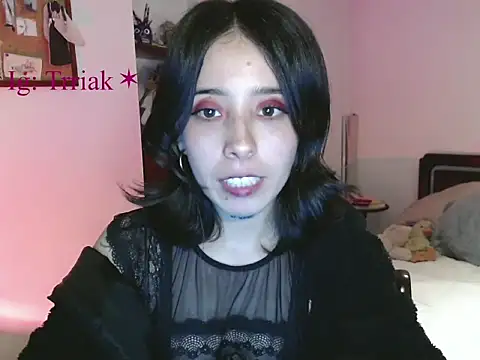 Snapshot of babyluna_8_8 chatting on 05/03/26, 02:17 babyluna 8 8 online show from 05/03/26, 02:17