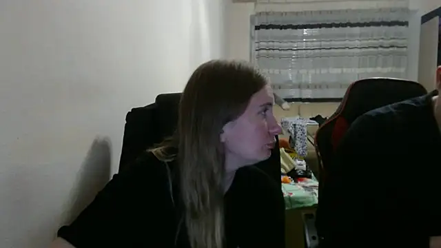 PeterAndJen online show from 09/26/25, 06:34