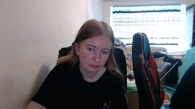 PeterAndJen online show from 09/27/25, 06:40