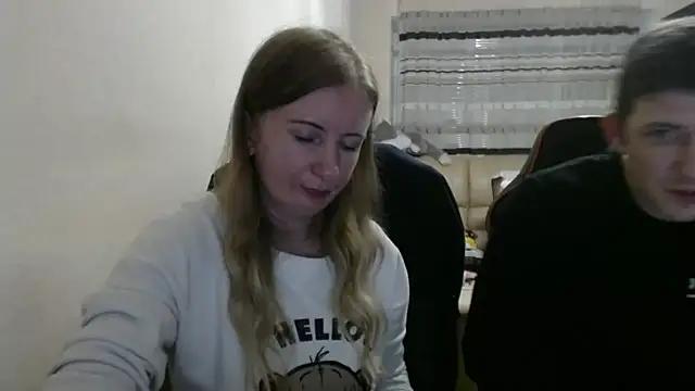 PeterAndJen online show from 10/06/25, 07:33