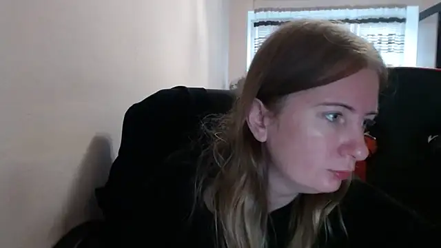 PeterAndJen online show from 10/09/25, 08:01