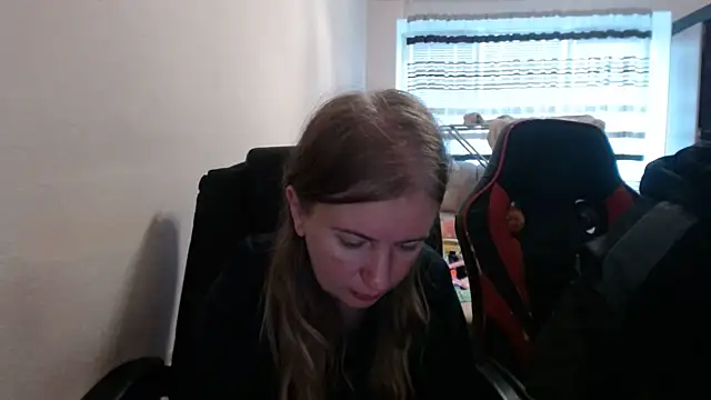 PeterAndJen online show from 10/14/25, 06:47