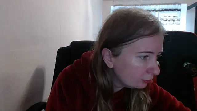 PeterAndJen online show from 11/13/25, 08:35