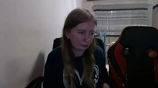 PeterAndJen online show from 12/02/25, 07:09