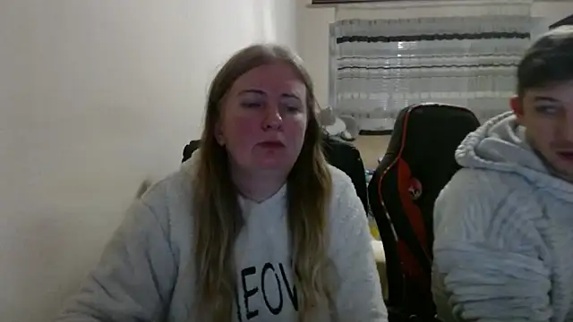 PeterAndJen online show from 12/13/25, 08:04