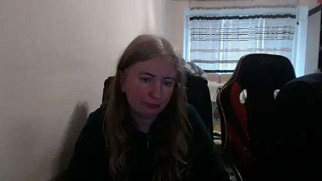 PeterAndJen online show from 03/18/26, 06:22