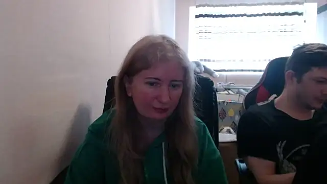 PeterAndJen online show from 04/19/26, 08:02