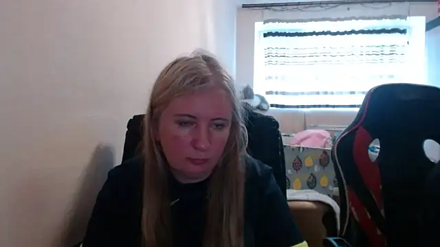 PeterAndJen online show from 06/01/26, 06:20