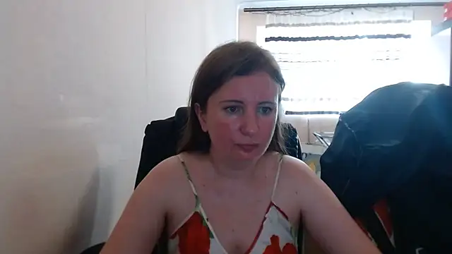 Snapshot of PeterAndJen chatting on 07/02/26, 05:30 PeterAndJen online show from 07/02/26, 05:30