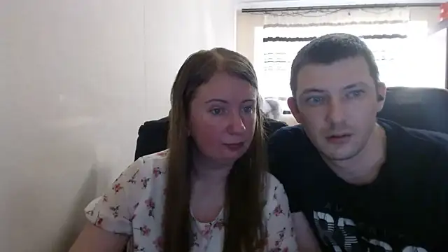 Snapshot of PeterAndJen chatting on 07/05/26, 05:20 PeterAndJen online show from 07/05/26, 05:20