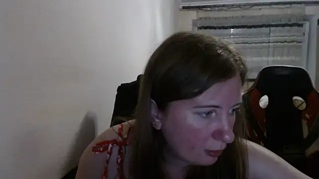 Snapshot of PeterAndJen chatting on 07/09/26, 08:13 PeterAndJen online show from 07/09/26, 08:13