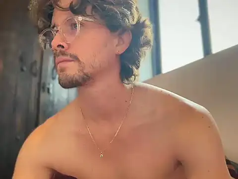 mcklister kinky feets online show from 04/08/26, 01:00