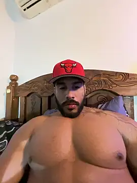 Artemis Kazttman online show from 10/21/25, 06:08