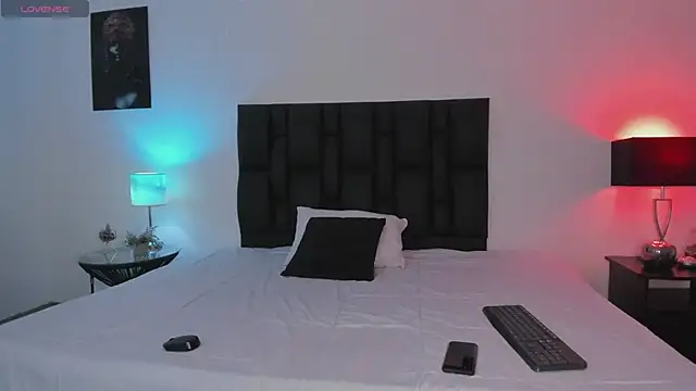 Snooky Clinton online show from 02/06/25, 04:31