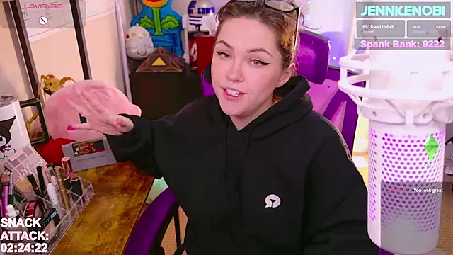 Snapshot of JennKenobi chatting on 03/18/25, 03:31 JennKenobi online show from 03/18/25, 03:31