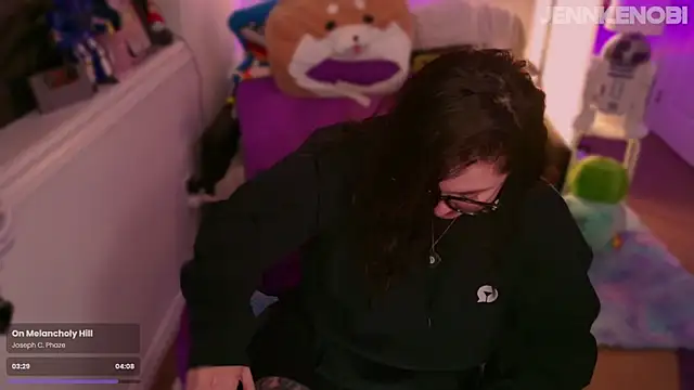 Snapshot of JennKenobi chatting on 09/15/25, 01:33 JennKenobi online show from 09/15/25, 01:33