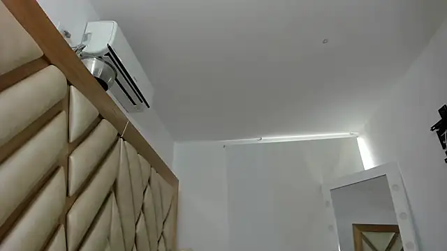 briana wonder69xxx online show from 04/22/26, 02:40