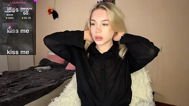 ariashaa online show from 10/25/25, 02:13