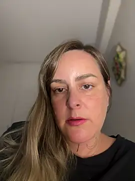 Snapshot of misslulipop chatting on 02/25/25, 12:36 misslulipop online show from 02/25/25, 12:36