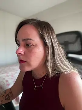 Snapshot of misslulipop chatting on 03/20/25, 10:29 misslulipop online show from 03/20/25, 10:29