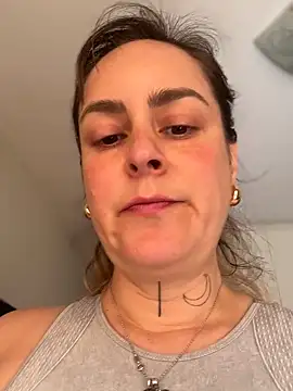 Snapshot of misslulipop chatting on 09/24/25, 02:20 misslulipop online show from 09/24/25, 02:20