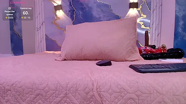 lorrayne  online show from 10/20/25, 12:05