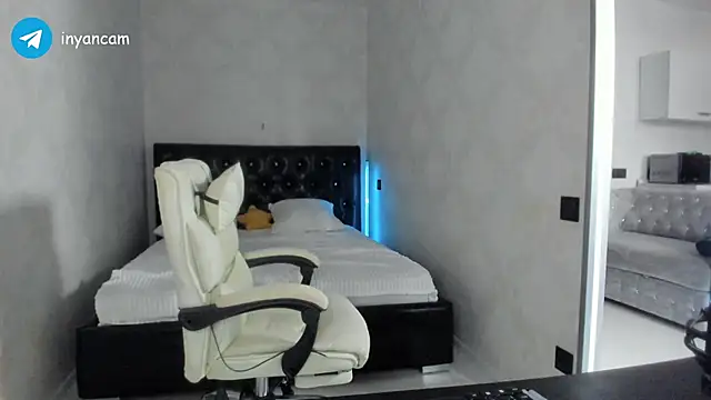  in yan online show from 03/18/25, 05:20