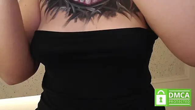 mollywayne online show from 10/30/25, 04:52